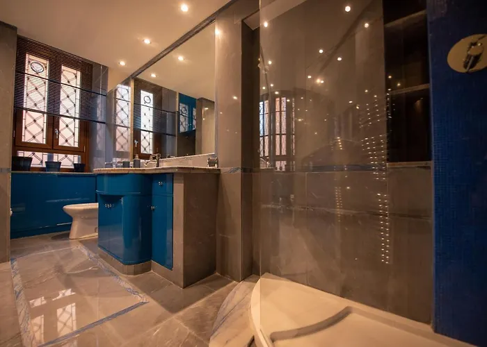 Anna Trevi 52 Luxury